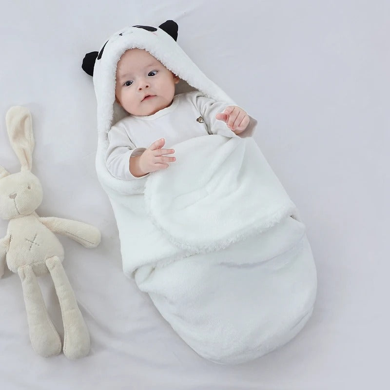 bébé enveloppé nid d'ange cosy blanc tête Panda