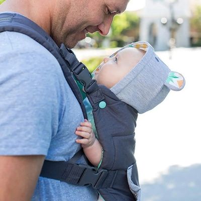 porte bébé pratique avec capuche