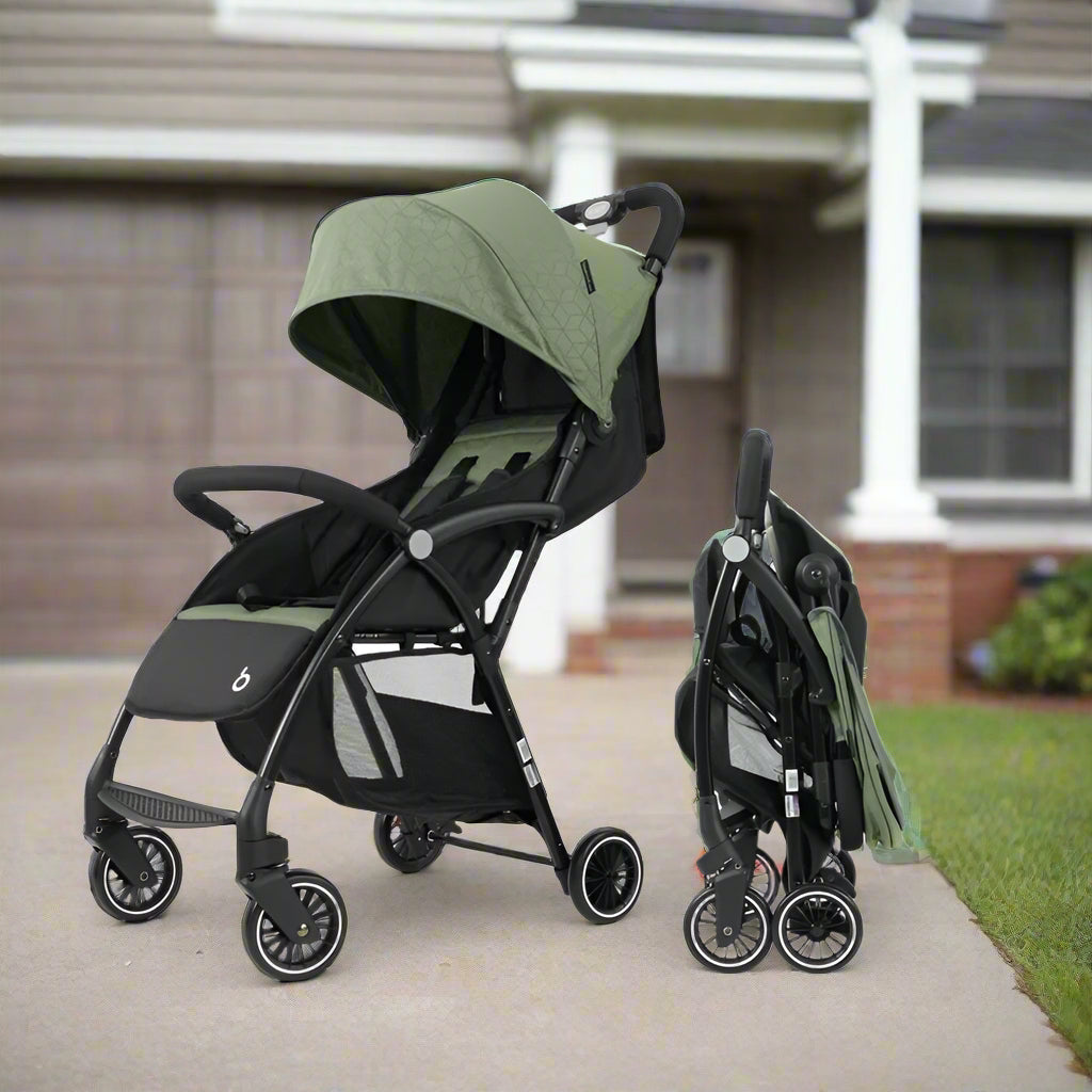 poussette compacte vert militaire ouverte pliee