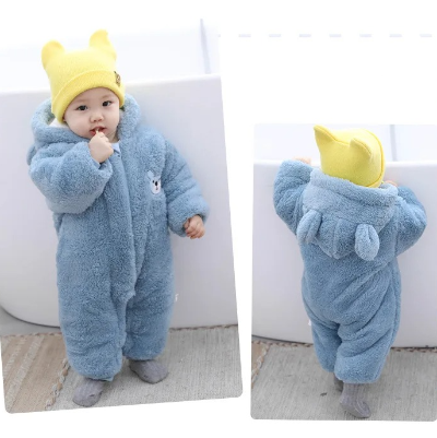 COMBINAISON HIVER BEBE BLEU, bébé debout 