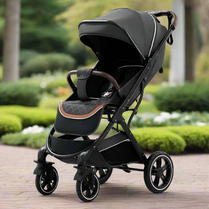 Poussette compacte grise ouverte