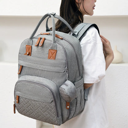 sac-à-langer-gris-confortable-à-porter