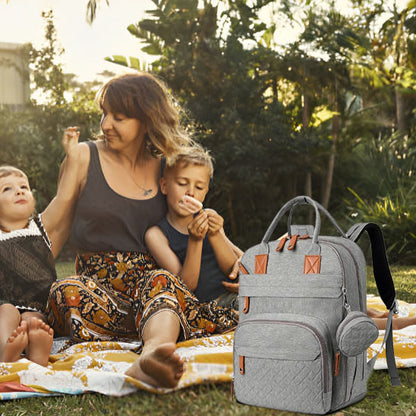 sac-a-langer-gris-pour-maman-avec-enfant