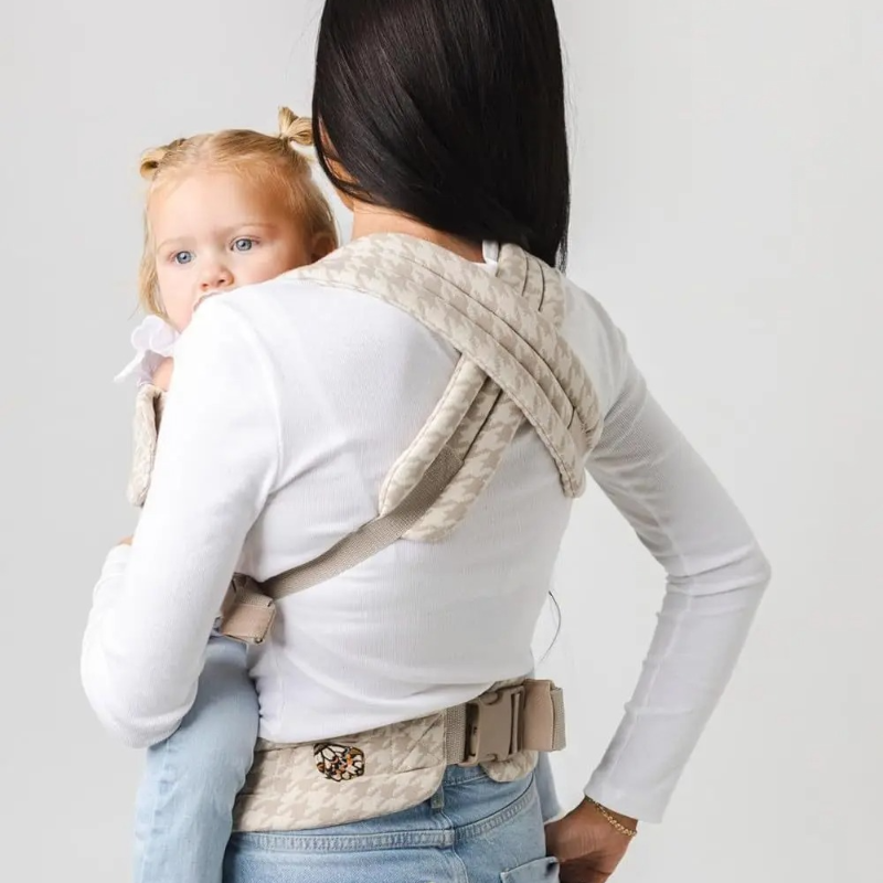 porte bébé beige confortable