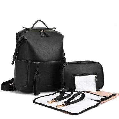 sac a langer noir avec, crochets pour poussette, boite pour lingettes et tapis à langer